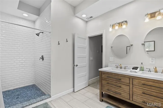 $450,000 | 3638 Russell Boulevard, St. Louis, MO 63110