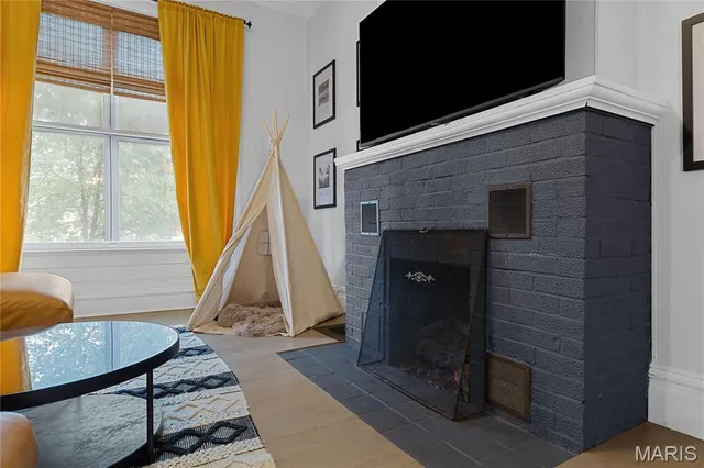 $450,000 | 3638 Russell Boulevard, St. Louis, MO 63110