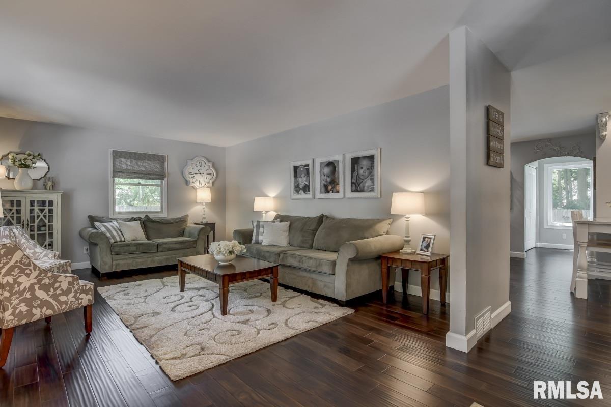 3100 Victoria Drive Springfield, IL 62704 - Photo 4 of 50 Gallery Image 4