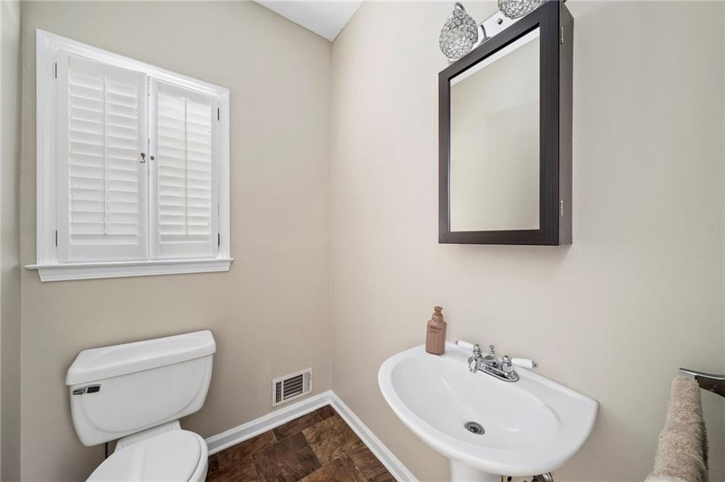 3256 Fieldcrest Road Loganville, GA 30052 - Photo 13 of 41 Gallery Image 13