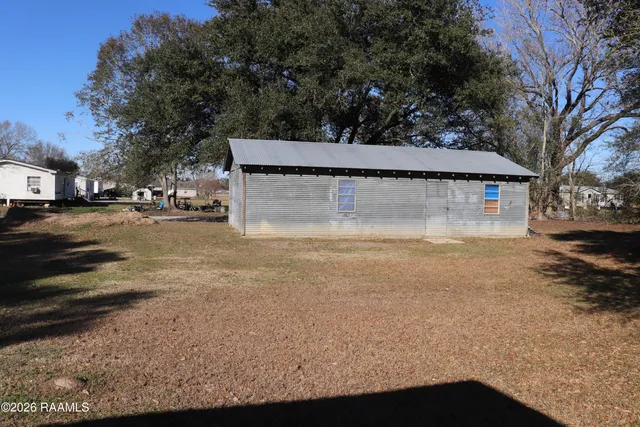 $179,000 | 328 Bearb Road, Sunset, LA 70584