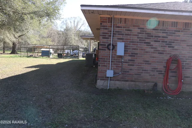 $179,000 | 328 Bearb Road, Sunset, LA 70584