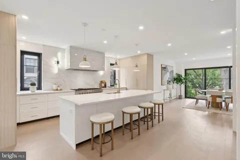 $1,998,000 | 3 Alden Lane, Chevy Chase, MD 20815