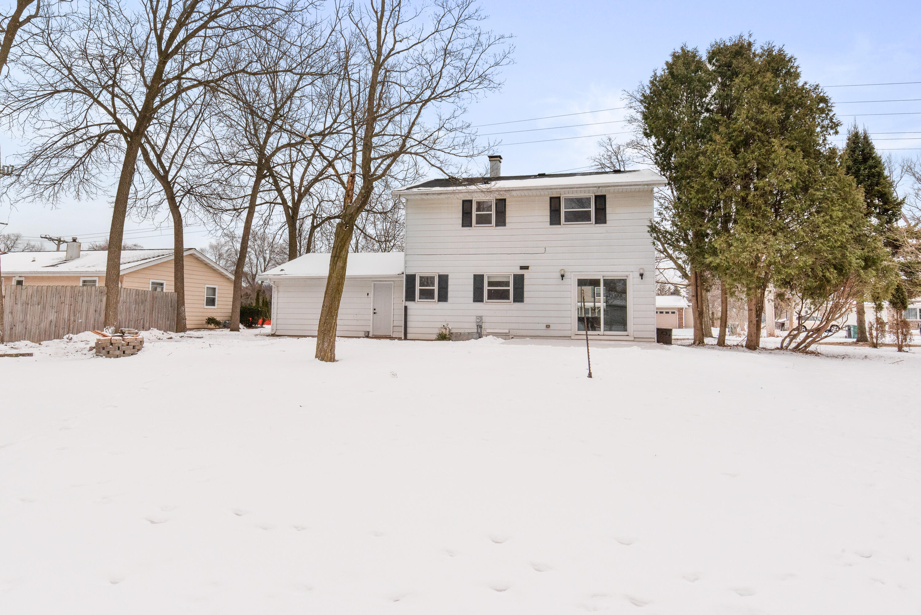 104 West Stoney Ridge Way Saukville, WI 53080 - Photo 25 of 25 104 W Stoney Ridge Way-28