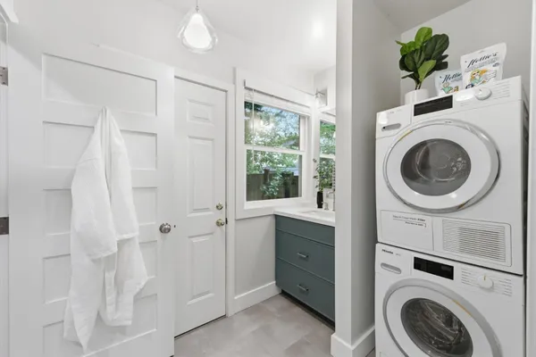 $1,498,000 | 439 Wisnom Avenue, San Mateo, CA 94401