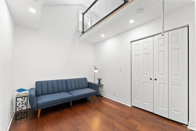 $299,000 | 54 Willow Springs Lane, Plano, IL 60545