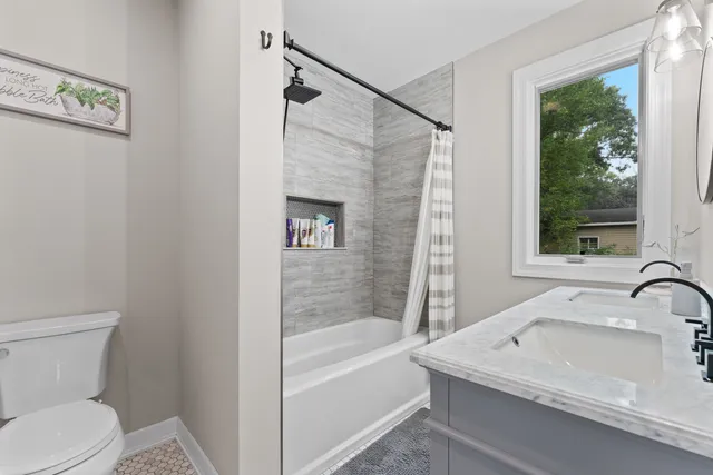 $299,000 | 54 Willow Springs Lane, Plano, IL 60545