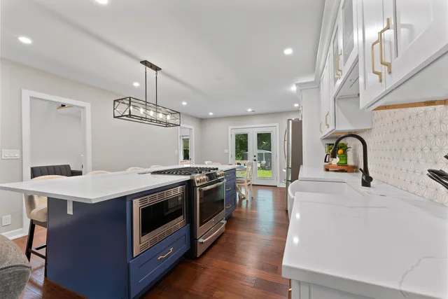 $299,000 | 54 Willow Springs Lane, Plano, IL 60545