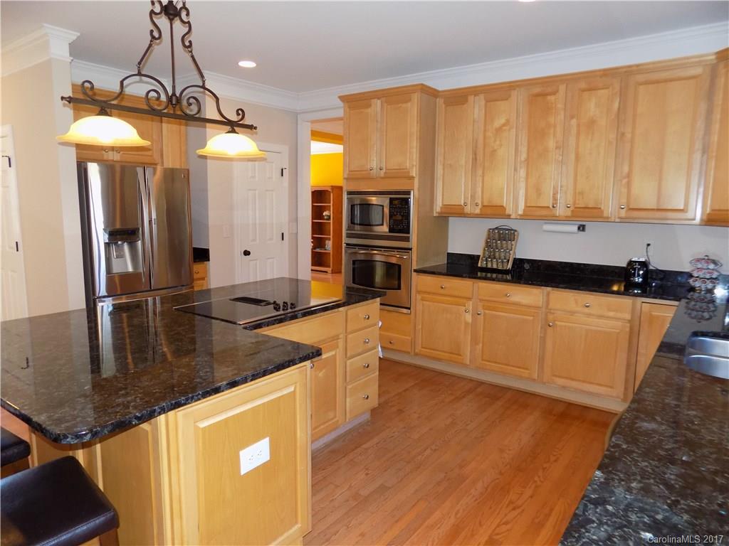 14101 Bramborough Road Huntersville, NC 28078 - Photo 10 of 24 Gallery Image 10