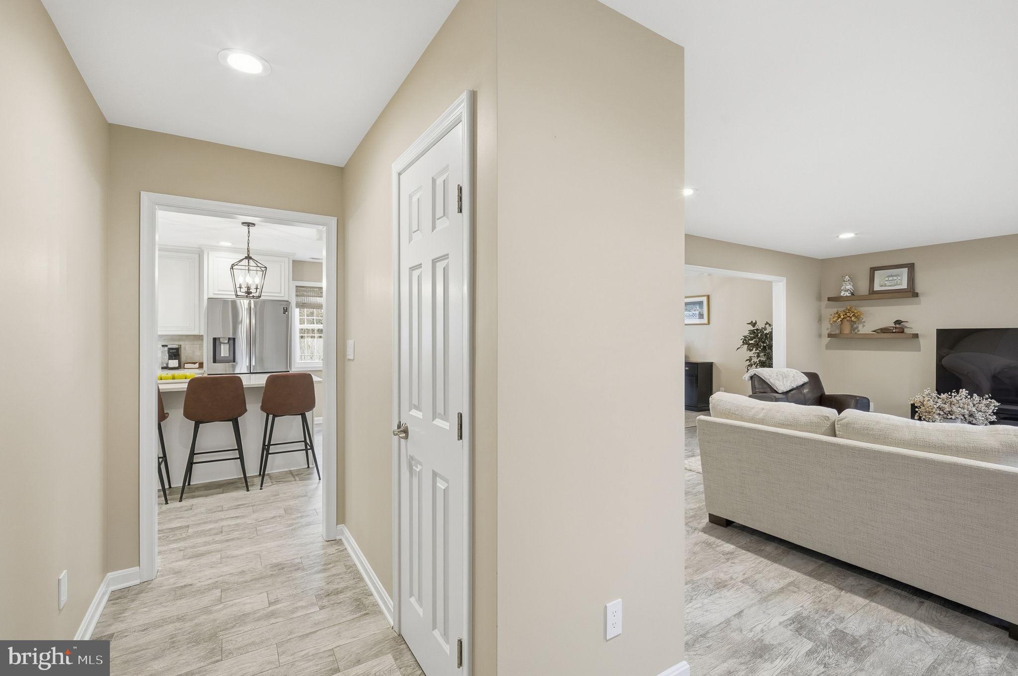 1410 Bennett Point Road Queenstown, MD 21658 - Photo 13 of 36 Entryway view