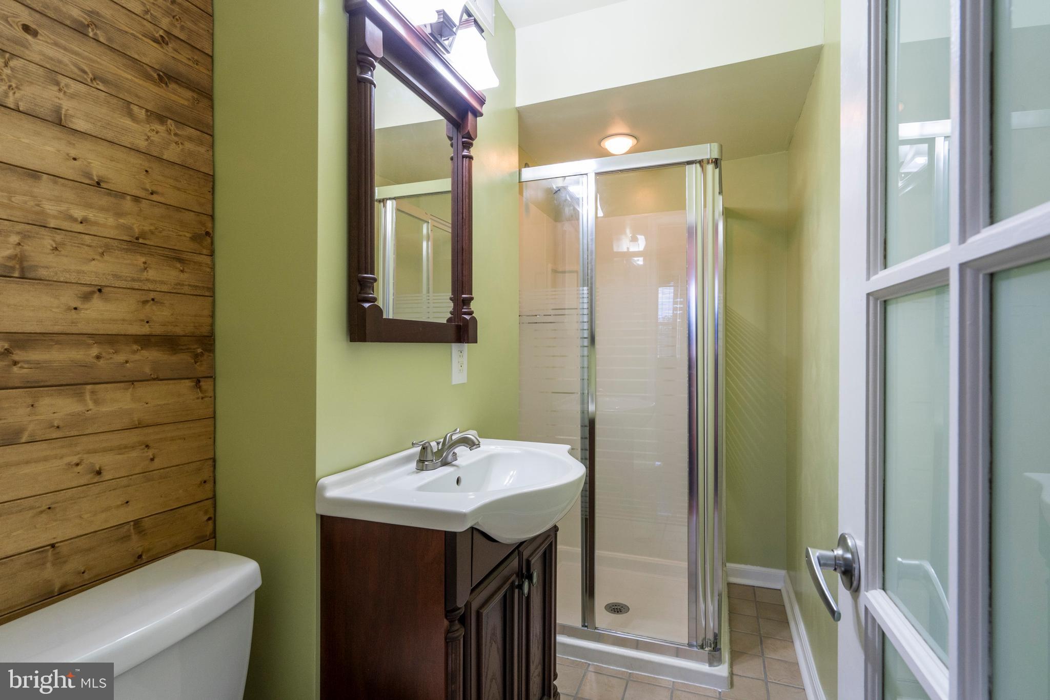 12544 Deer Run Road Philadelphia, PA 19154 - Photo 19 of 35 Master Bathroom with Shower