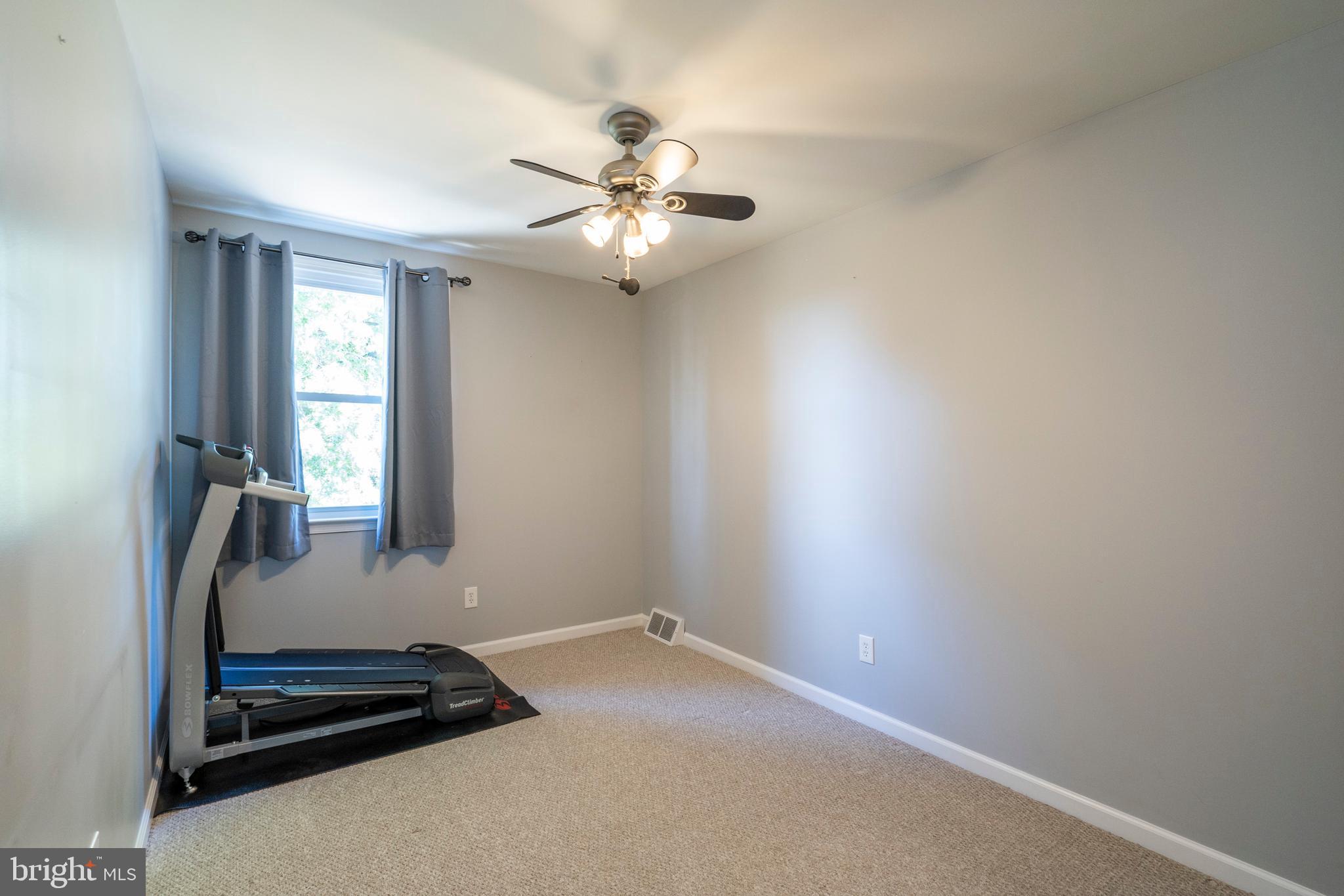 12544 Deer Run Road Philadelphia, PA 19154 - Photo 23 of 35 Bedroom 3