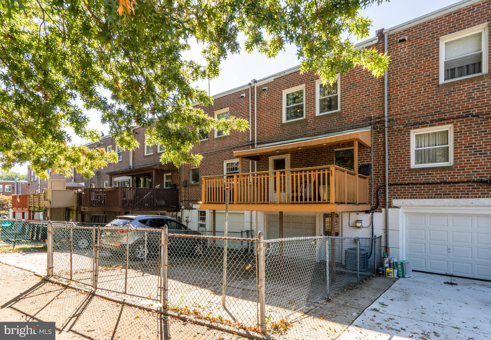 12544 Deer Run Road Philadelphia, PA 19154 - Photo 29 of 35 Fenced back