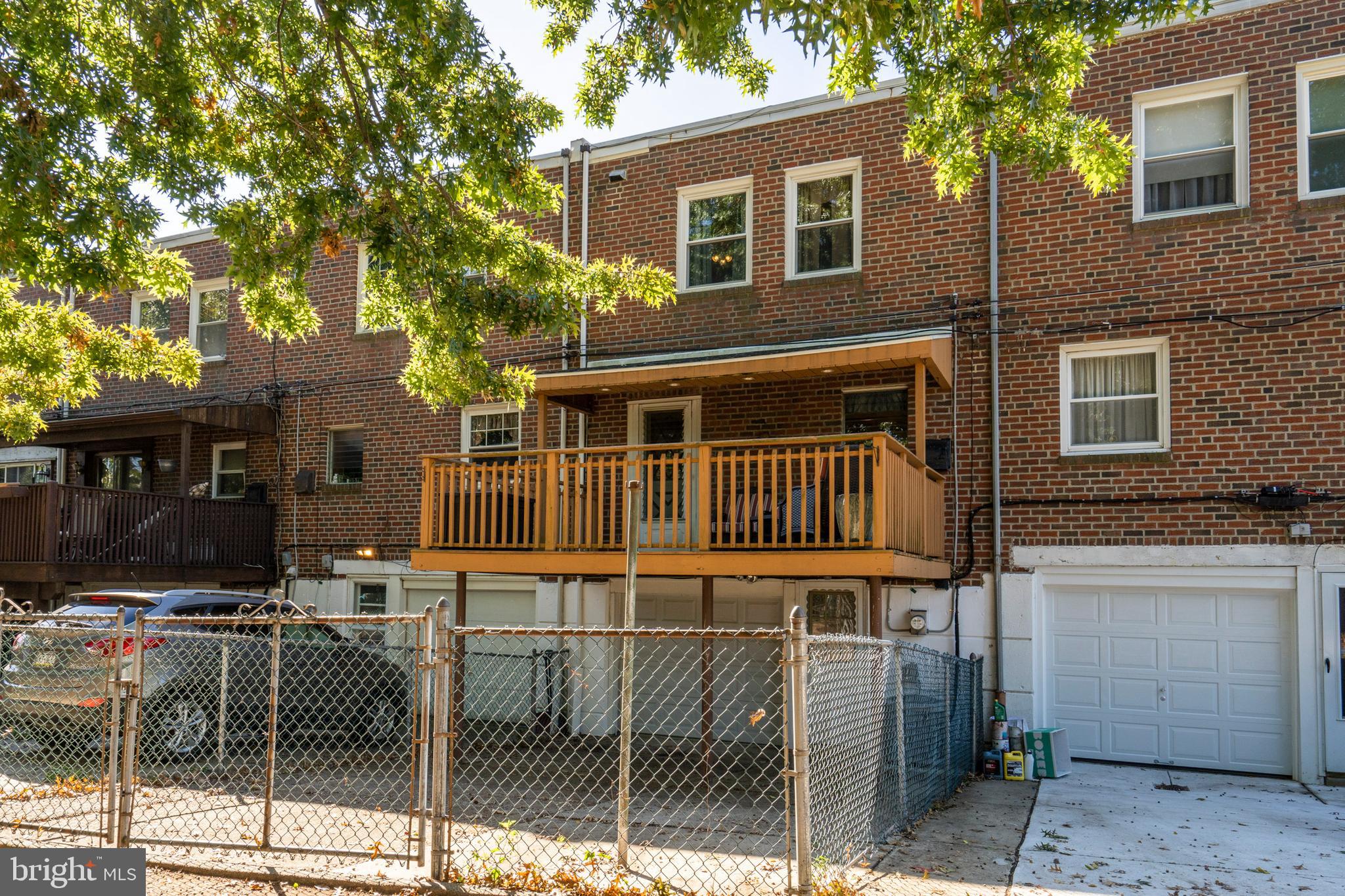 12544 Deer Run Road Philadelphia, PA 19154 - Photo 30 of 35 Fenced back