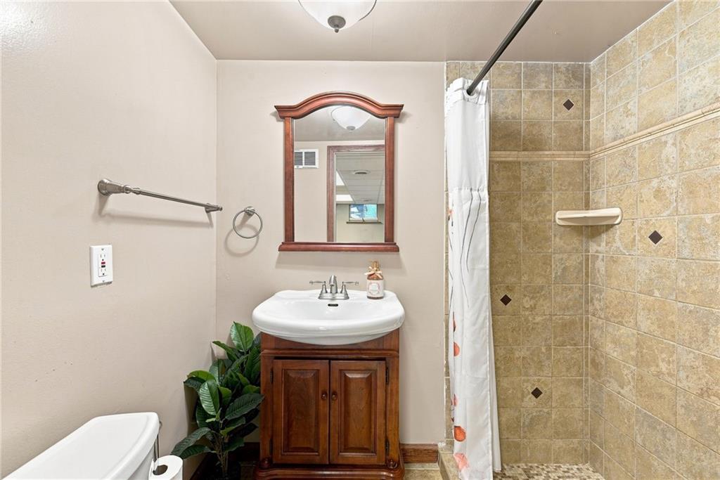 859 Meadowbrook Road Trafford, PA 15085 - Photo 28 of 37 Lower level full bathroom
