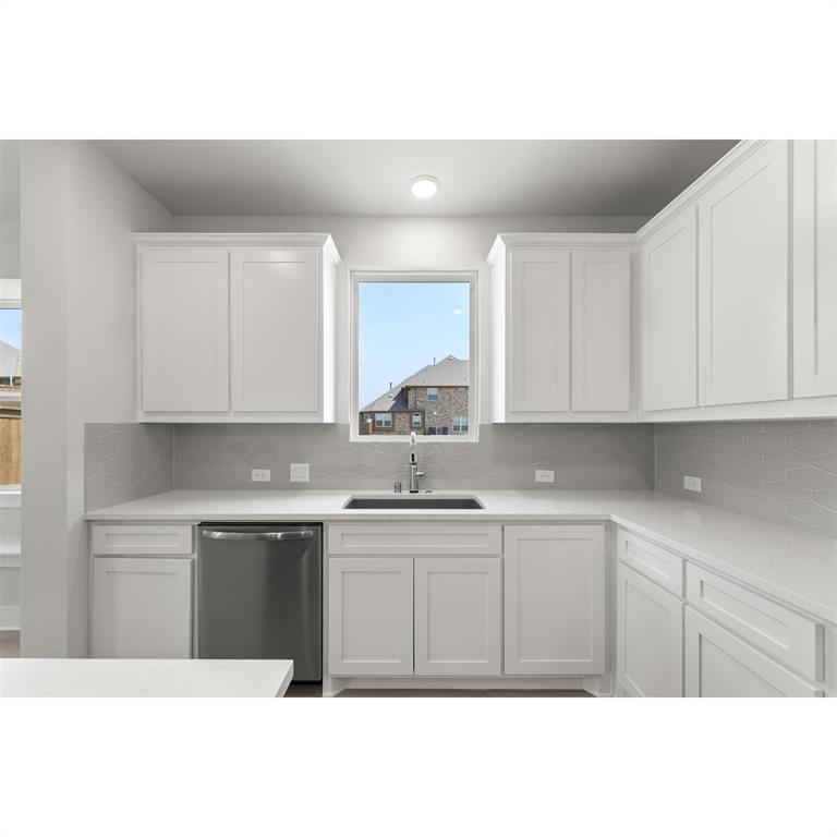 928 Gold Finch Lane Forney, TX 75126 - Photo 10 of 37 max1500 82578882