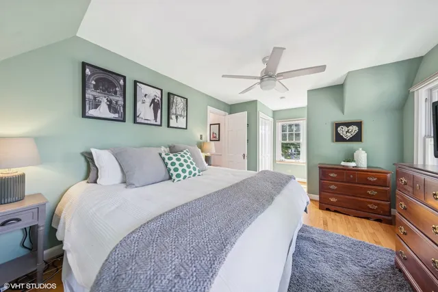 $549,900 | 410 Leitch Avenue, La Grange, IL 60525