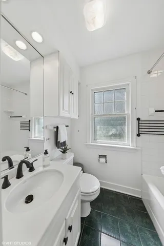 $549,900 | 410 Leitch Avenue, La Grange, IL 60525