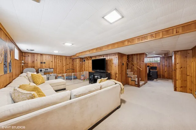 $549,900 | 410 Leitch Avenue, La Grange, IL 60525