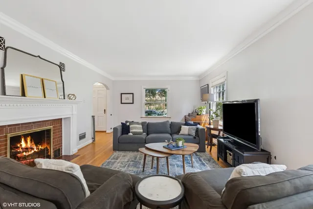 $549,900 | 410 Leitch Avenue, La Grange, IL 60525