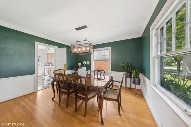 $549,900 | 410 Leitch Avenue, La Grange, IL 60525