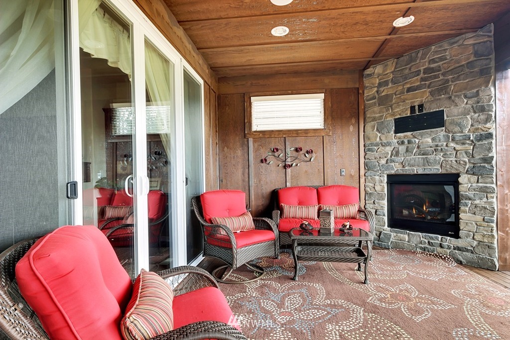 4821 Rosa Court Lacey, WA 98503 - Photo 3 of 23 Gallery Image 3