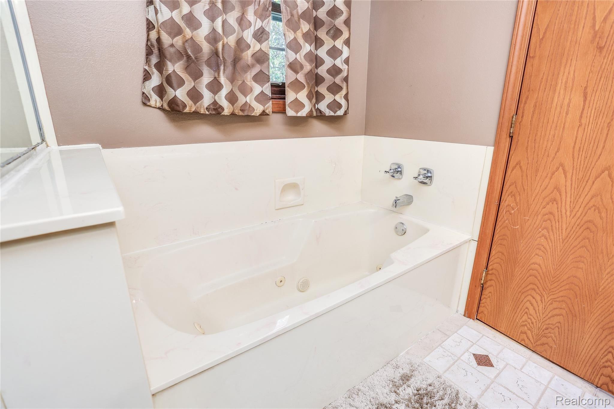 5134 East Dunbar Road Monroe, MI 48161 - Photo 25 of 36 5134+E+Dunbar+Rd+Monroe-25-original.jpg