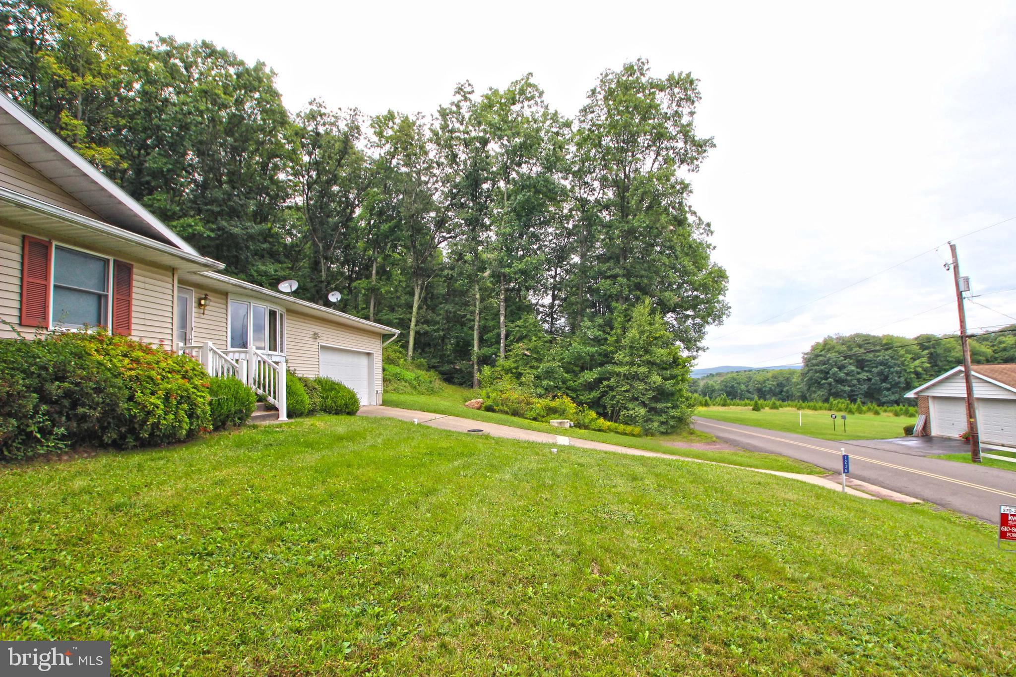 1236 South Stagecoach Road Weatherly, PA 18255 - Photo 2 of 25 Gallery Image 2