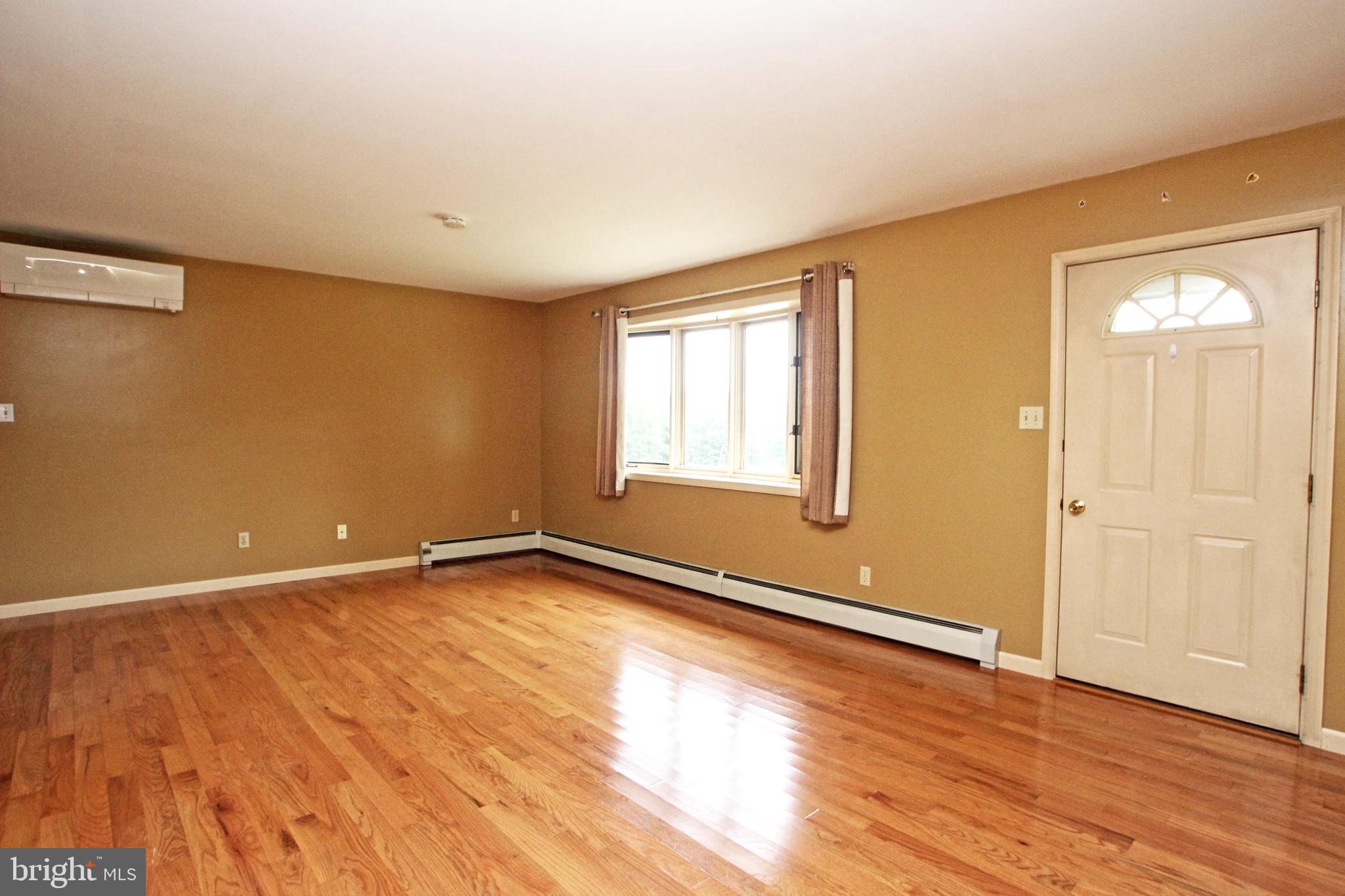 1236 South Stagecoach Road Weatherly, PA 18255 - Photo 3 of 25 Gallery Image 3