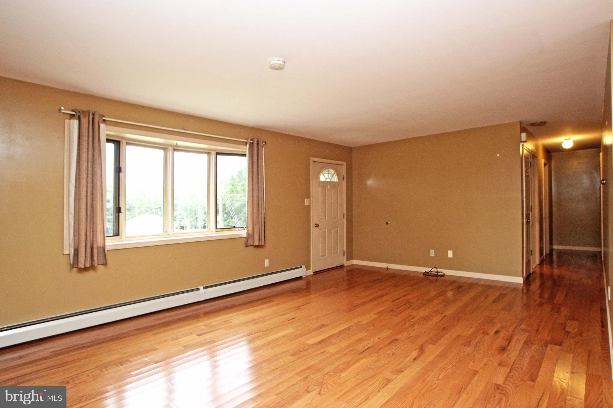 1236 South Stagecoach Road Weatherly, PA 18255 - Photo 4 of 25 Gallery Image 4