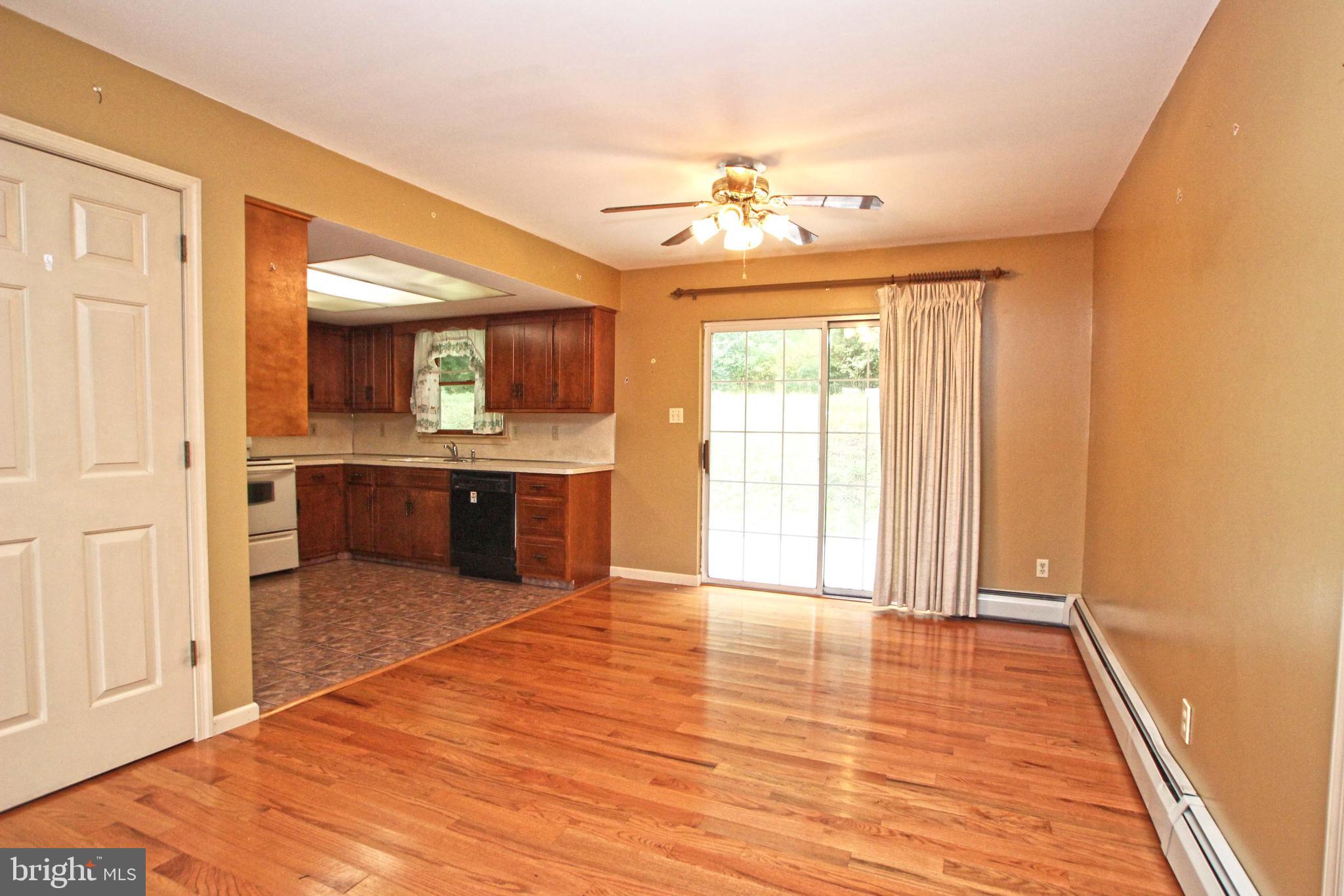 1236 South Stagecoach Road Weatherly, PA 18255 - Photo 7 of 25 Gallery Image 7