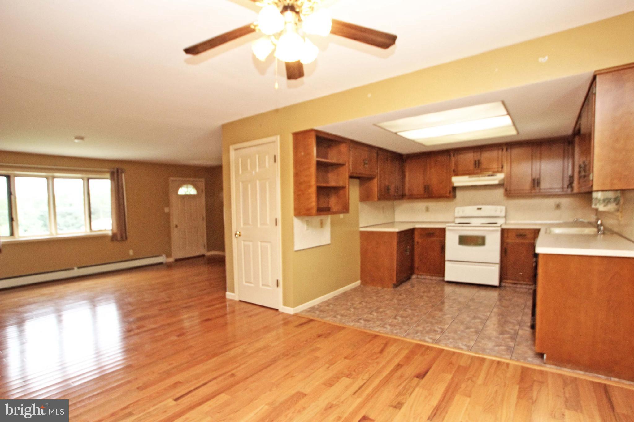 1236 South Stagecoach Road Weatherly, PA 18255 - Photo 8 of 25 Gallery Image 8