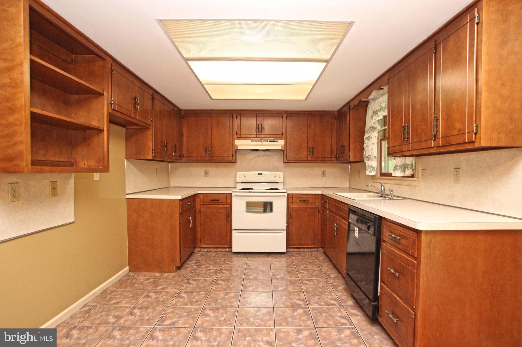 1236 South Stagecoach Road Weatherly, PA 18255 - Photo 9 of 25 Gallery Image 9