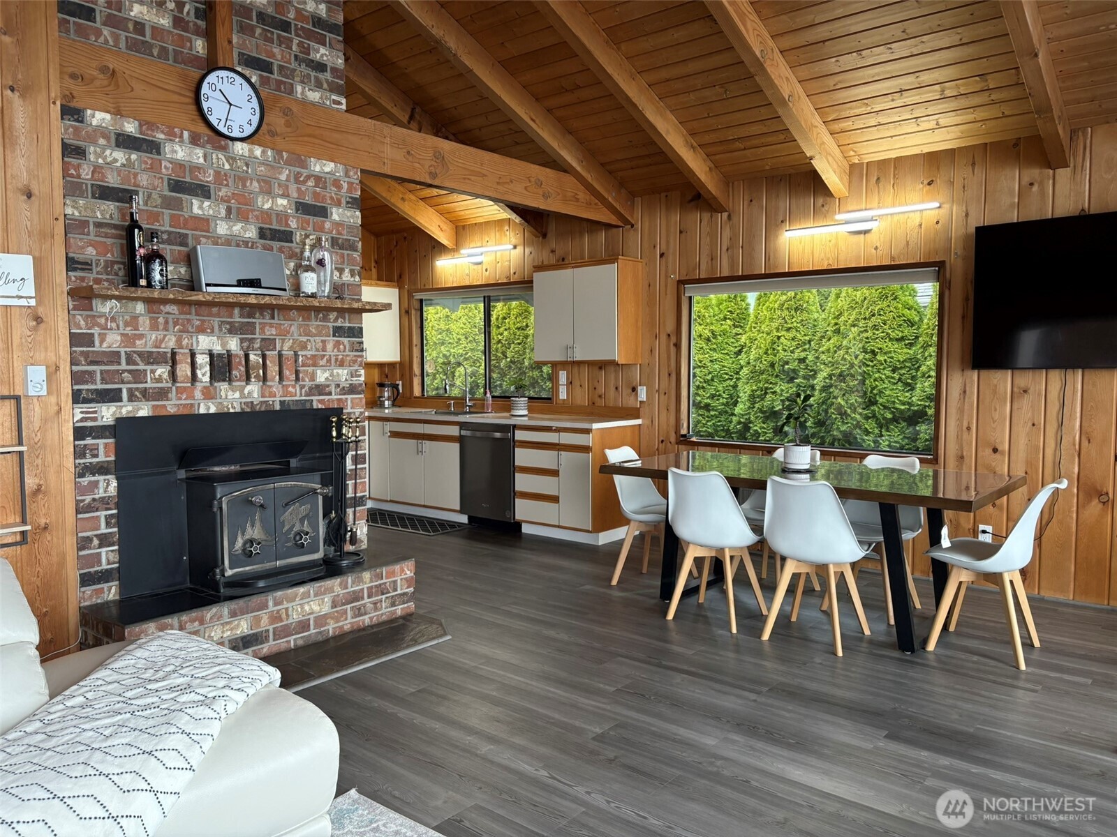 854 Rhododendron Lane Brinnon, WA 98320 - Photo 8 of 40 Gallery Image 8