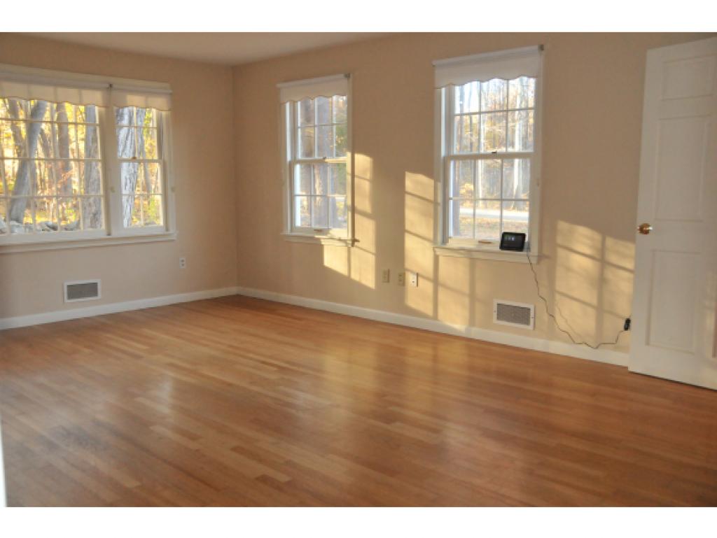 7 Deacon Road Bedford, NH 03110 - Photo 14 of 24
