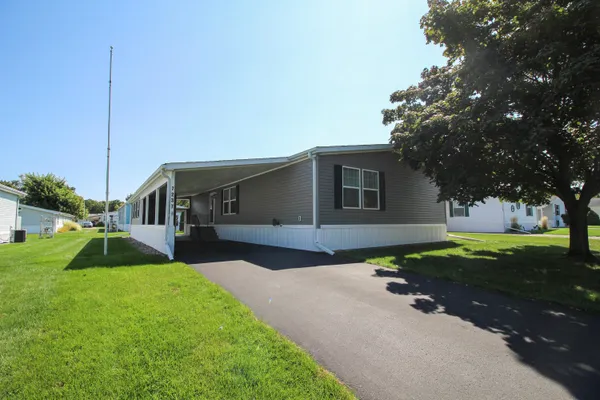 $224,900 | 7237 White Oak Circle, Portage, MI 49002