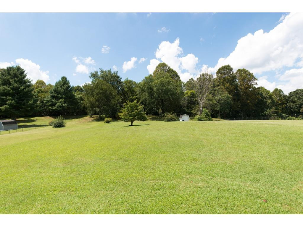 326 Booher Road Bristol, VA 24201 - Photo 3 of 15 Photo 3