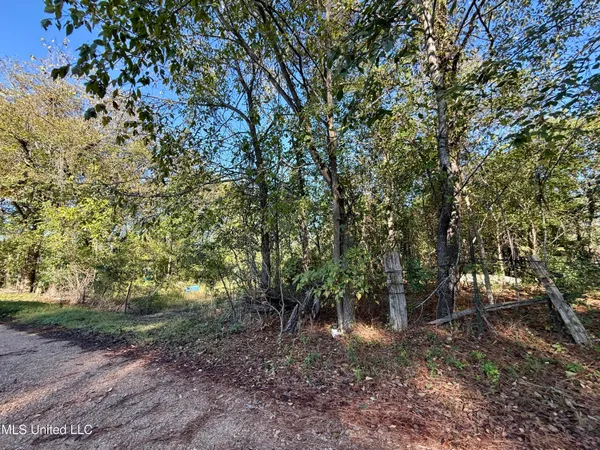 $169,000 | 8 Newman Road, Natchez, MS 39120