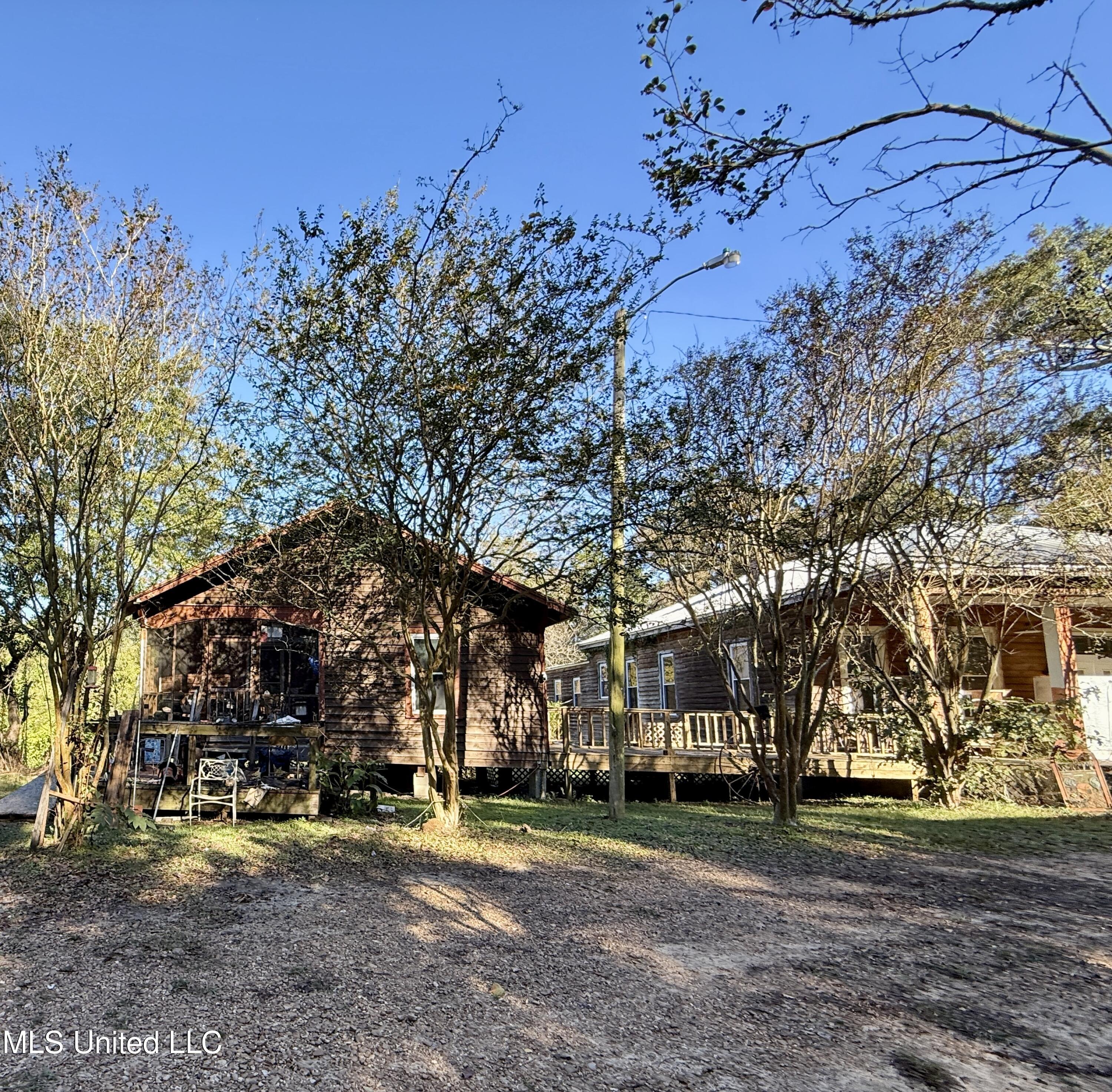 8 Newman Road Natchez, MS 39120 - Photo 3 of 32 IMG_8645