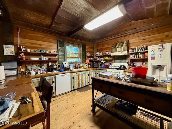 $169,000 | 8 Newman Road, Natchez, MS 39120