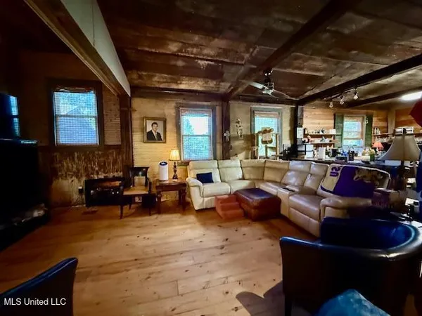 $169,000 | 8 Newman Road, Natchez, MS 39120