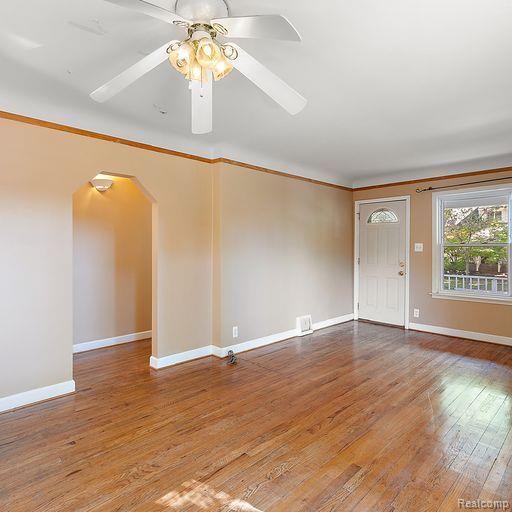245 Stratford Road Ferndale, MI 48220 - Photo 4 of 12
