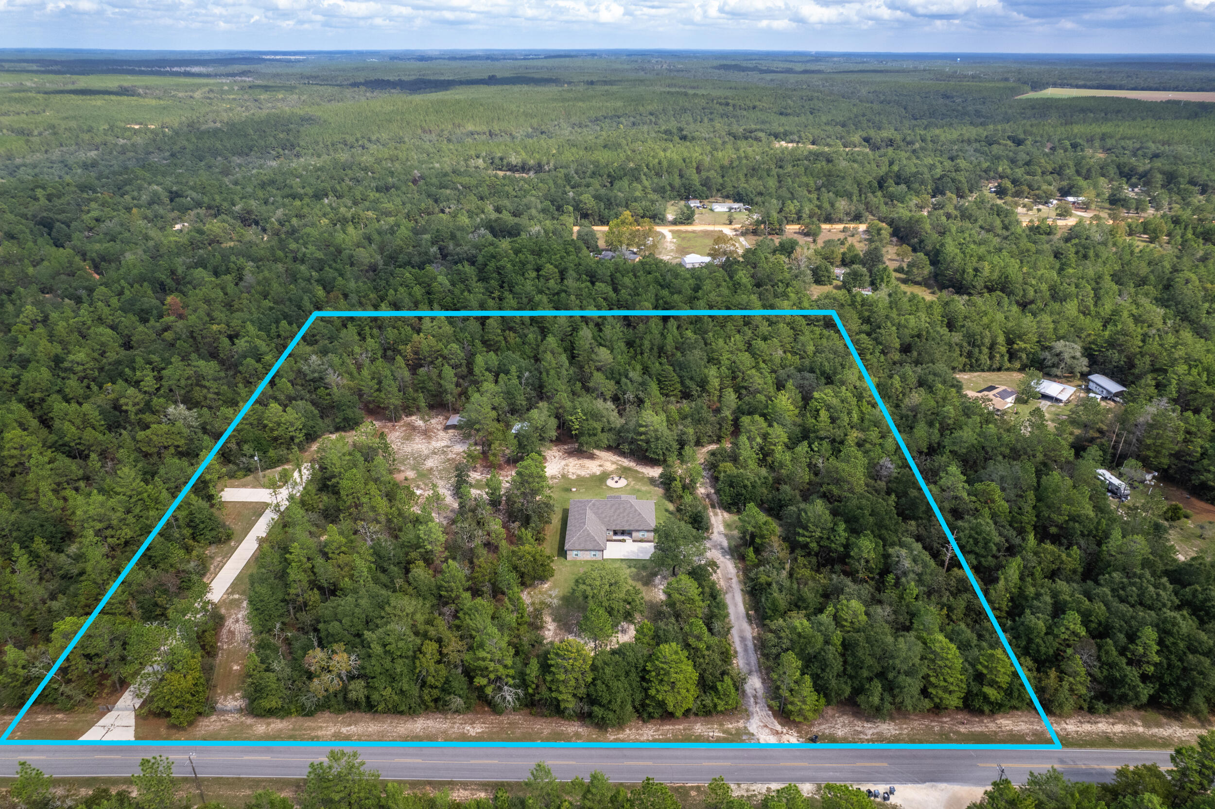 768 Long Road DeFuniak Springs, FL 32433 - Photo 2 of 106 768 long rd-defuniak springs-86