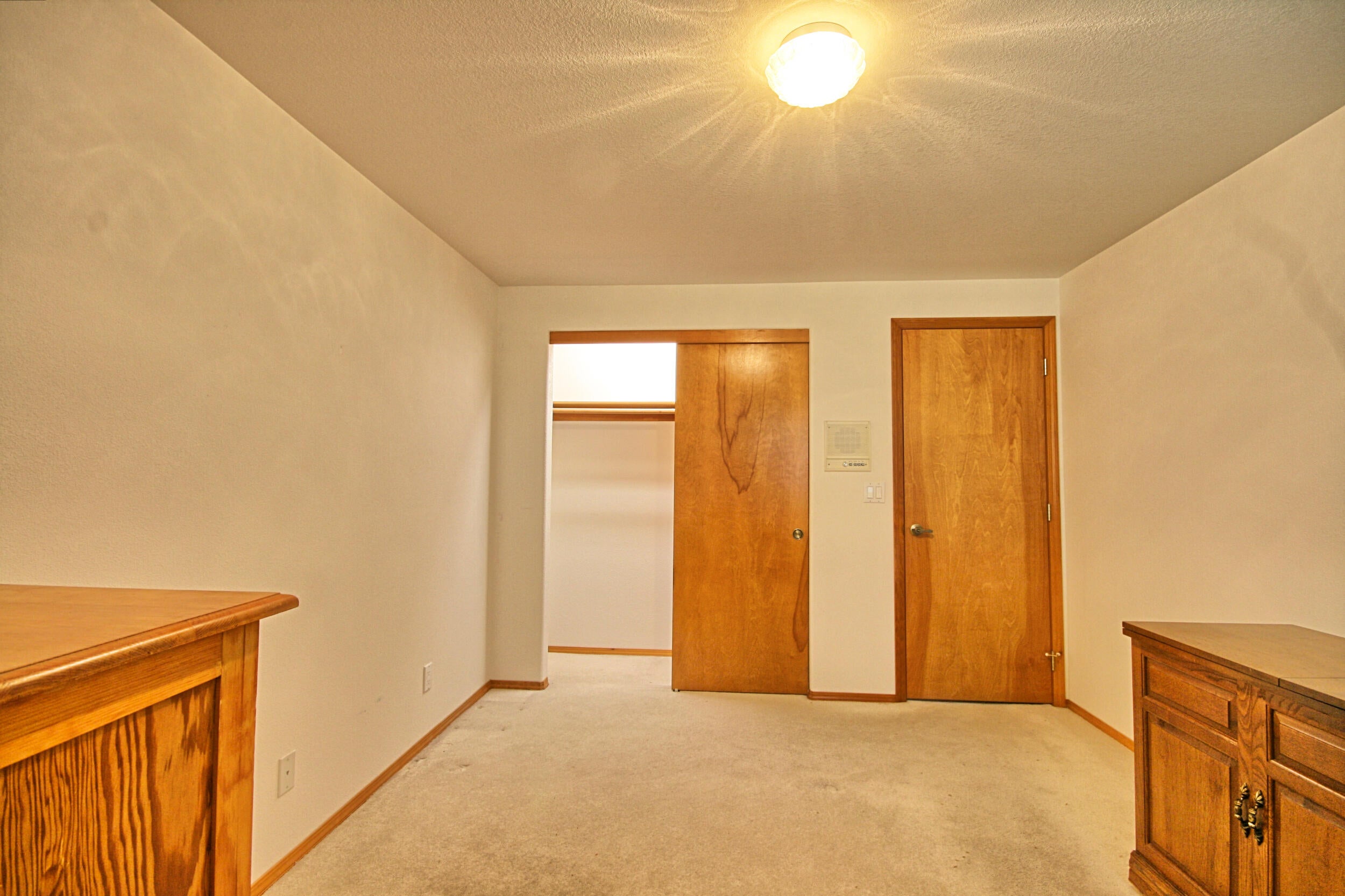 841 Brandon Street Central Point, OR 97502 - Photo 27 of 41 3rd bed closet