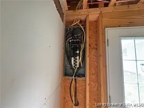 $199,900 | 400 West Old Highway 11 Southeast, Laconia, IN 47135