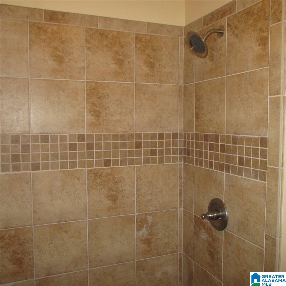 220 20th Street Oneonta, AL 35121 - Photo 14 of 20