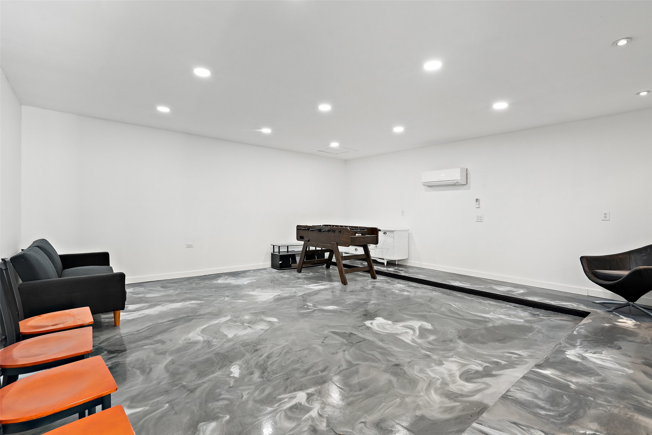 6906 One Oak Road Austin, TX 78749 - Photo 27 of 39