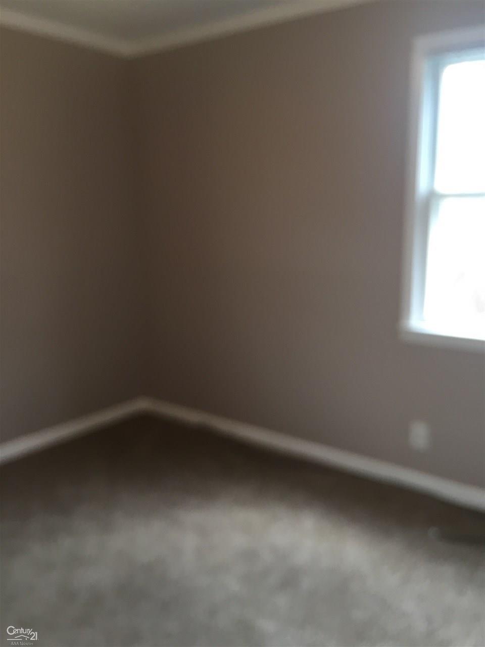 8260 Stephens Warren, MI 48089 - Photo 11 of 27 Gallery Image 11