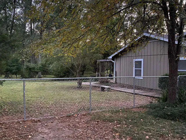 $2,600 | 7585 Skipper Lane, Tallahassee, FL 32317