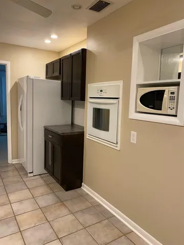 $2,600 | 7585 Skipper Lane, Tallahassee, FL 32317